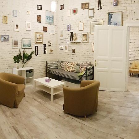 Bpr Wolf Apartment With Terrace Budapest Kültér fotó